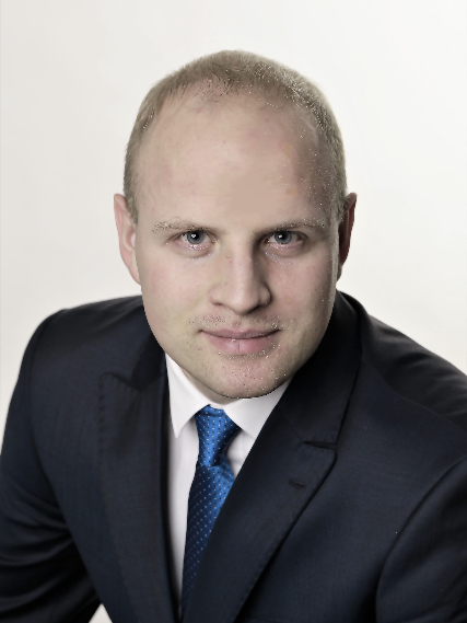 ŁUKASZ SUTKOWSKI