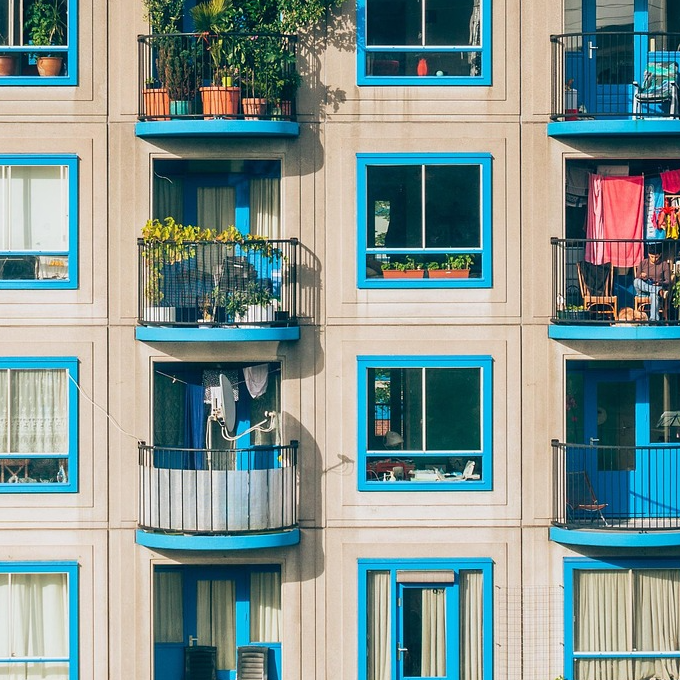 Grafika dekoracyjna porady: Odwołanie zgody właściciela lokalu zastępczego w najmie okazjonalnym