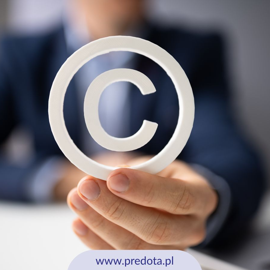 Grafika dekoracyjna porady: Jak poprawnie przenieść prawa autorskie do utworu?