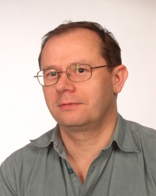 KRZYSZTOF KUBIAK