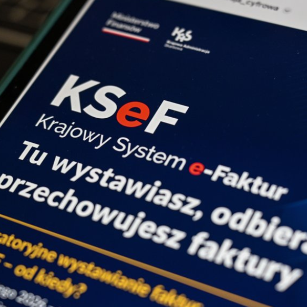 Grafika dekoracyjna porady: Czy trzeba wymieniać system księgowy do KSeF?