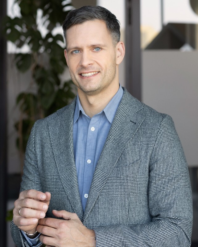 Piotr Szubert